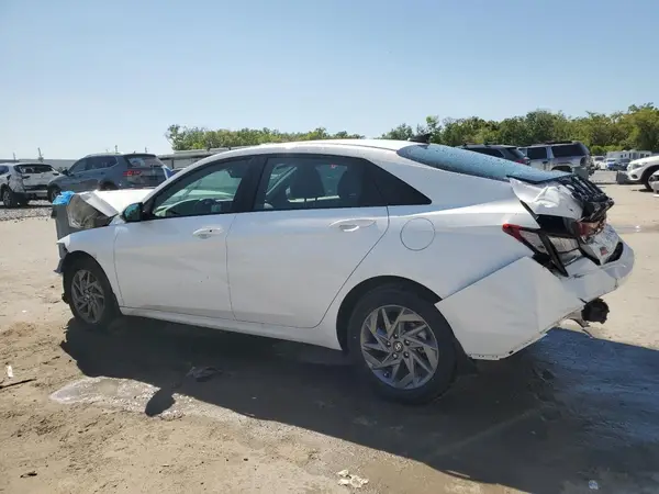 KMHLM4DG4RU752608 2024 HYUNDAI ELANTRA - Image 2