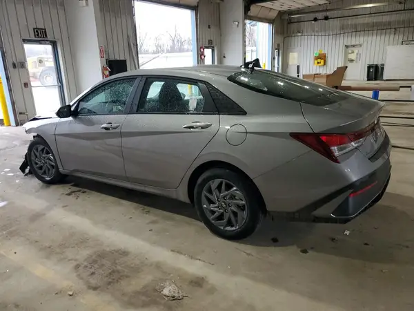 KMHLM4DG4RU755931 2024 HYUNDAI ELANTRA - Image 2