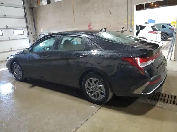 KMHLM4DG4RU764385 2024 HYUNDAI ELANTRA - Image 2