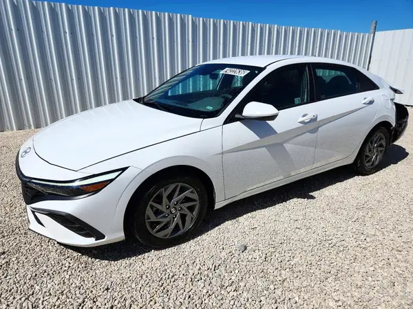 KMHLM4DG4RU770283 2024 HYUNDAI ELANTRA - Image 1