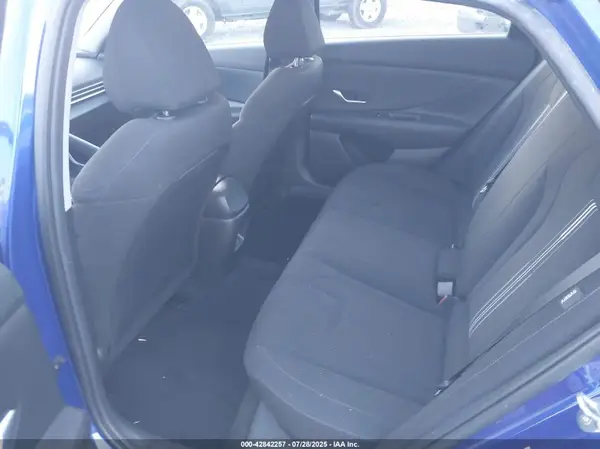 KMHLM4DG4RU770431 2024 HYUNDAI ELANTRA - Image 8