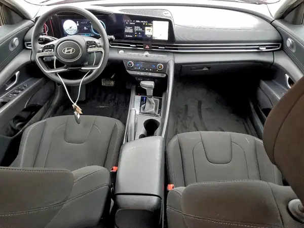 KMHLM4DG4RU771417 2024 HYUNDAI ELANTRA - Image 8