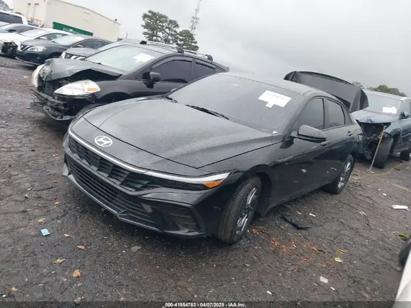 KMHLM4DG4RU772972 2024 HYUNDAI ELANTRA - Image 2