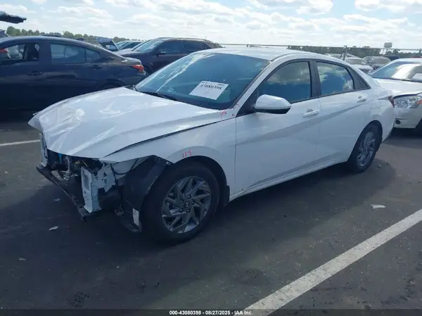 KMHLM4DG4RU774348 2024 HYUNDAI ELANTRA - Image 2