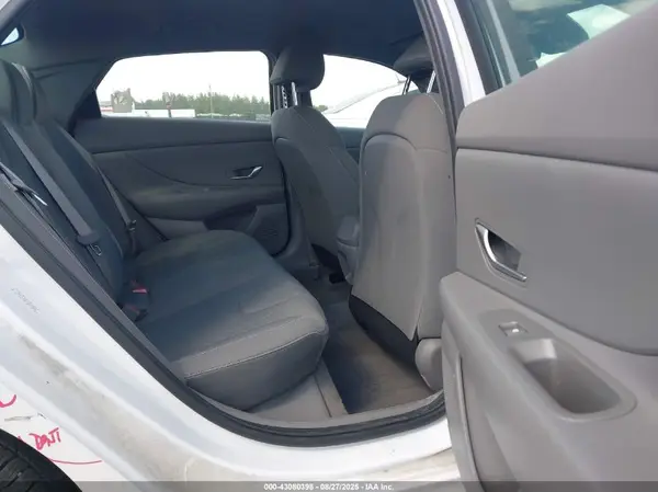 KMHLM4DG4RU774348 2024 HYUNDAI ELANTRA - Image 8