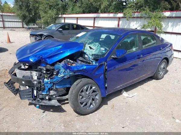 KMHLM4DG4RU774611 2024 HYUNDAI ELANTRA - Image 2