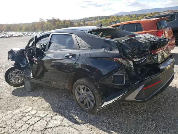 KMHLM4DG4RU777623 2024 HYUNDAI ELANTRA - Image 2
