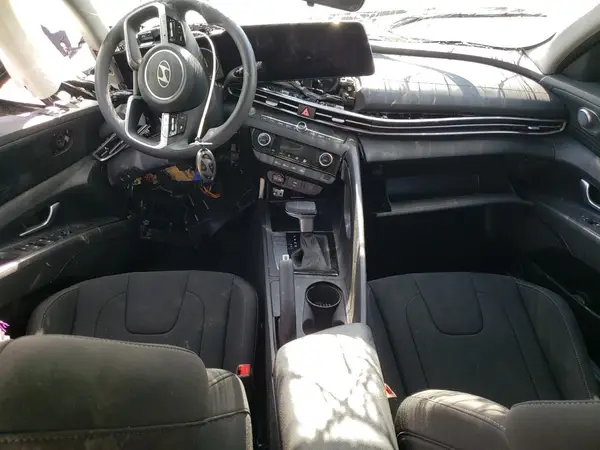 KMHLM4DG4RU777623 2024 HYUNDAI ELANTRA - Image 8