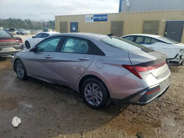 KMHLM4DG4RU781252 2024 HYUNDAI ELANTRA - Image 2