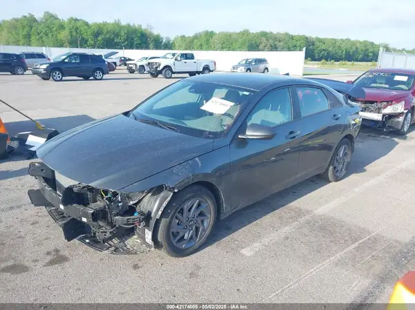 KMHLM4DG4RU785057 2024 HYUNDAI ELANTRA - Image 2