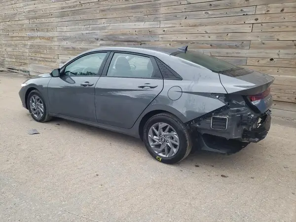 KMHLM4DG4RU785768 2024 HYUNDAI ELANTRA - Image 2