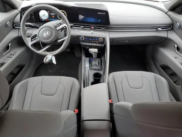 KMHLM4DG4RU786807 2024 HYUNDAI ELANTRA - Image 8