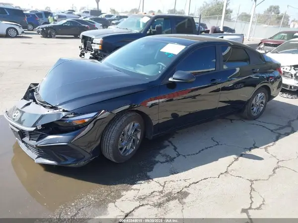 KMHLM4DG4RU804349 2024 HYUNDAI ELANTRA - Image 2