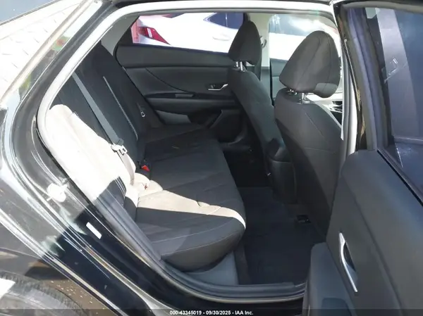 KMHLM4DG4RU804349 2024 HYUNDAI ELANTRA - Image 8