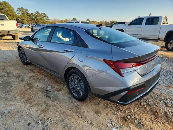 KMHLM4DG4RU806764 2024 HYUNDAI ELANTRA - Image 2