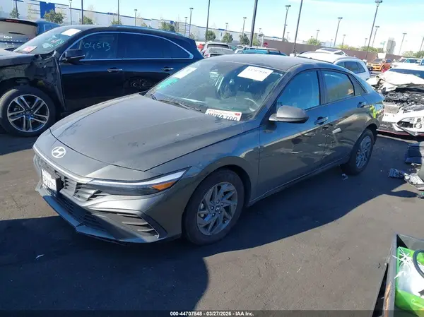 KMHLM4DG4RU806831 2024 HYUNDAI ELANTRA - Image 2