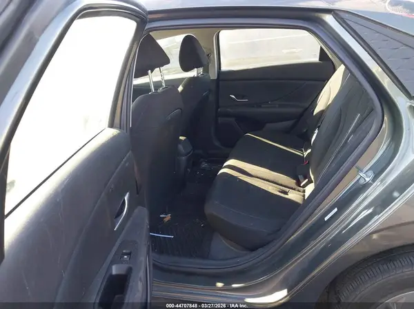 KMHLM4DG4RU806831 2024 HYUNDAI ELANTRA - Image 8