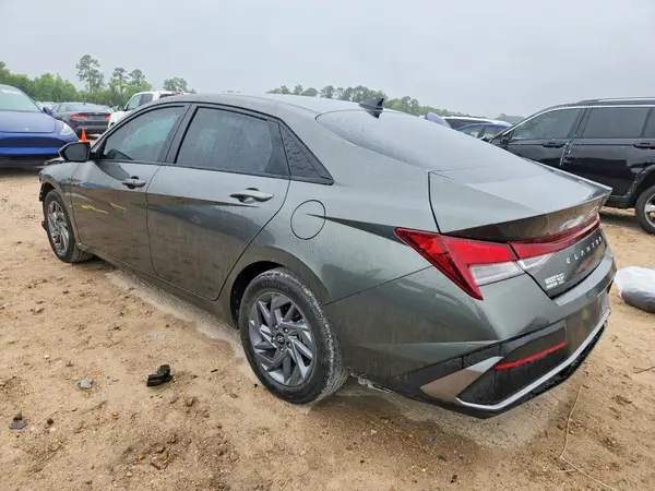 KMHLM4DG4RU807218 2024 HYUNDAI ELANTRA - Image 2