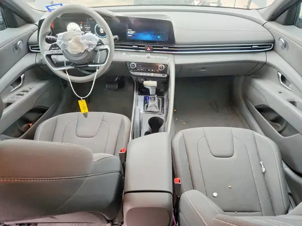 KMHLM4DG4RU807218 2024 HYUNDAI ELANTRA - Image 8