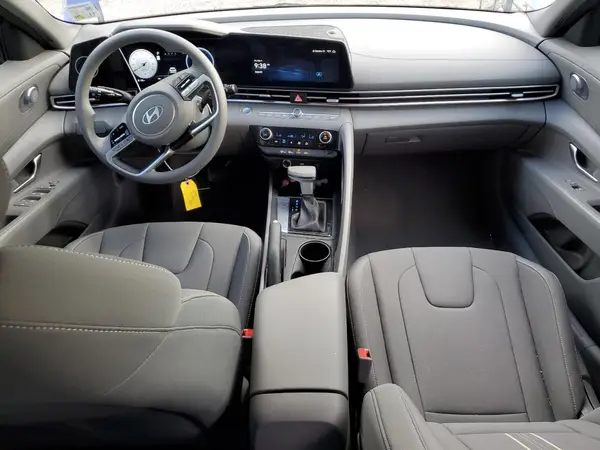 KMHLM4DG4RU808207 2024 HYUNDAI ELANTRA - Image 8