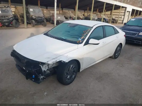 KMHLM4DG4RU808496 2024 HYUNDAI ELANTRA - Image 2
