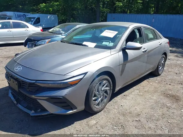 KMHLM4DG4RU812824 2024 HYUNDAI ELANTRA - Image 2