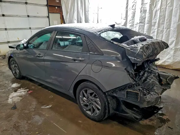 KMHLM4DG4RU814752 2024 HYUNDAI ELANTRA - Image 2