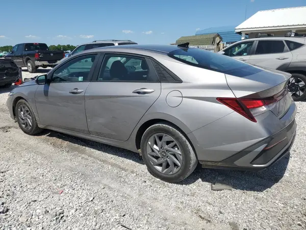 KMHLM4DG4RU817568 2024 HYUNDAI ELANTRA - Image 2