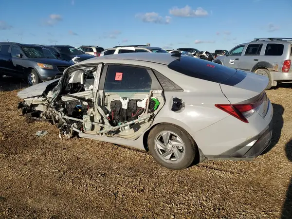 KMHLM4DG4RU819580 2024 HYUNDAI ELANTRA - Image 2