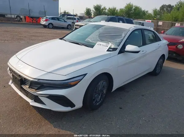 KMHLM4DG4RU819708 2024 HYUNDAI ELANTRA - Image 2