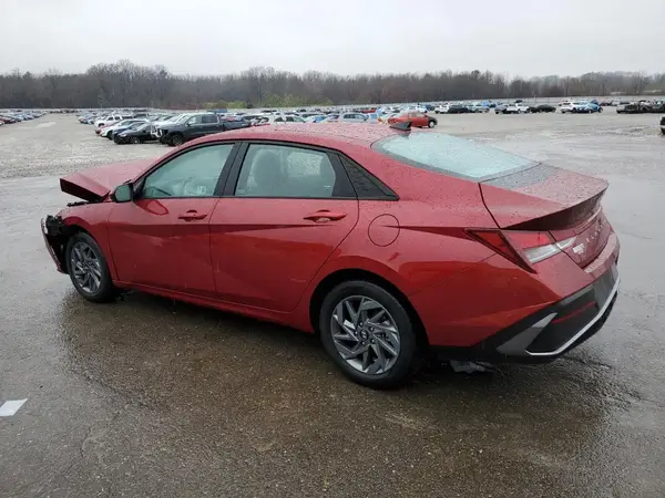 KMHLM4DG4RU829624 2024 HYUNDAI ELANTRA - Image 2