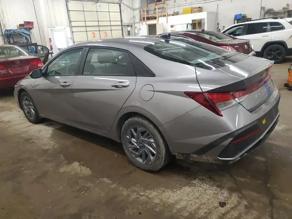 KMHLM4DG4RU833690 2024 HYUNDAI ELANTRA - Image 2
