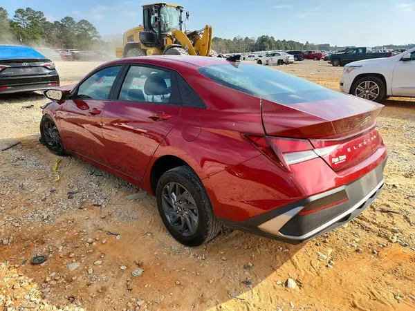 KMHLM4DG4RU838095 2024 HYUNDAI ELANTRA - Image 2