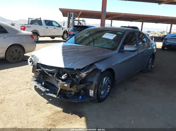 KMHLM4DG4RU840879 2024 HYUNDAI ELANTRA - Image 2