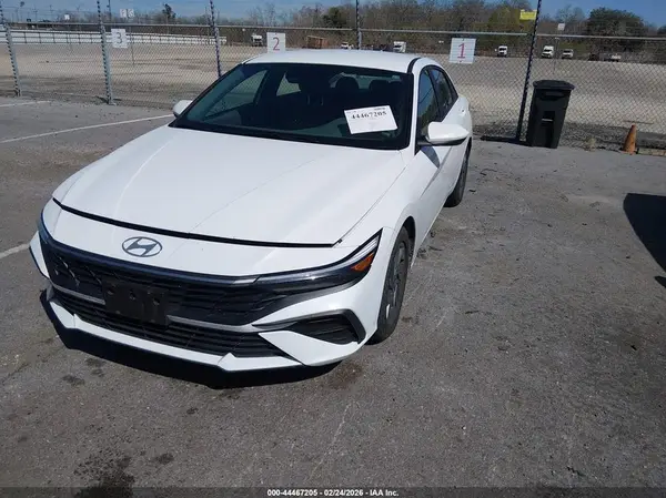 KMHLM4DG4RU844771 2024 HYUNDAI ELANTRA - Image 2