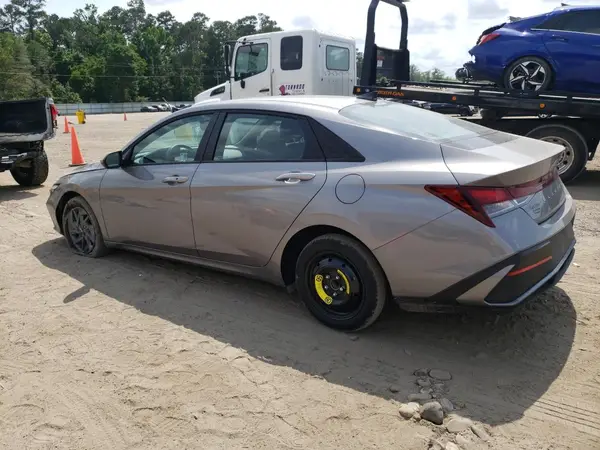 KMHLM4DG4RU846021 2024 HYUNDAI ELANTRA - Image 2