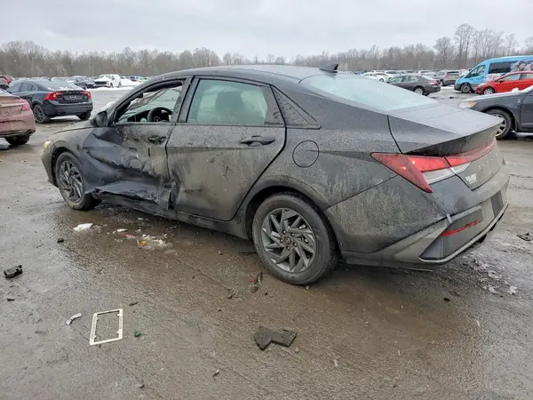 KMHLM4DG4RU847315 2024 HYUNDAI ELANTRA - Image 2
