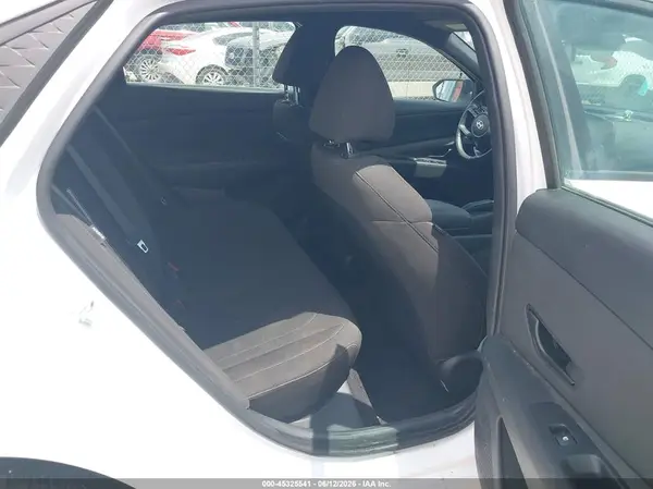 KMHLM4DG4SU013681 2025 HYUNDAI ELANTRA - Image 8