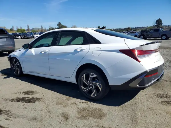KMHLM4DG4SU017164 2025 HYUNDAI ELANTRA - Image 2