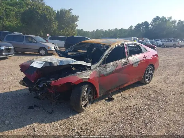 KMHLM4DG4SU047605 2025 HYUNDAI ELANTRA - Image 2