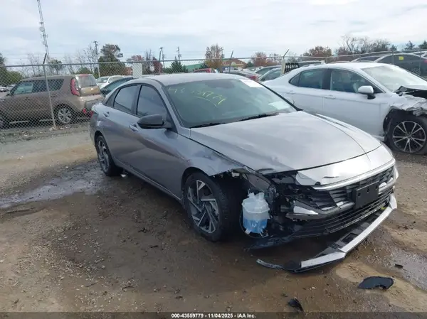 KMHLM4DG4SU051119 2025 HYUNDAI ELANTRA - Image 1