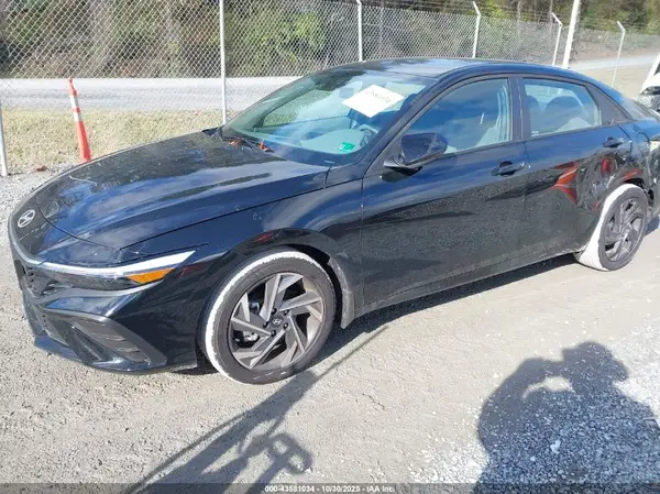 KMHLM4DG4SU051718 2025 HYUNDAI ELANTRA - Image 2