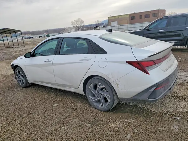 KMHLM4DG4SU057714 2025 HYUNDAI ELANTRA - Image 2
