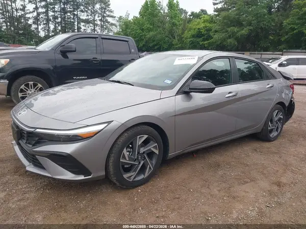 KMHLM4DG4SU069524 2025 HYUNDAI ELANTRA - Image 2