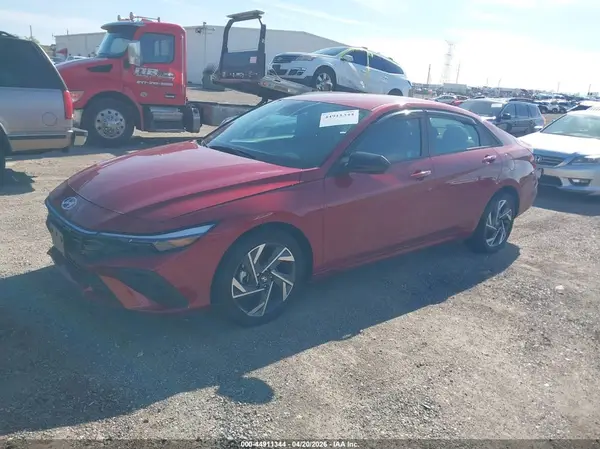 KMHLM4DG4SU070253 2025 HYUNDAI ELANTRA - Image 2