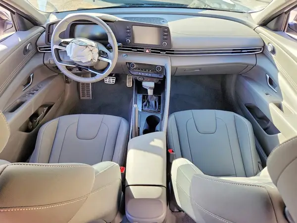 KMHLM4DG4SU070401 2025 HYUNDAI ELANTRA - Image 8
