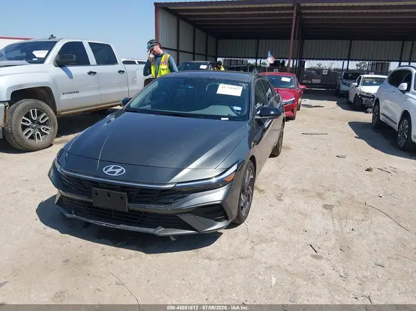 KMHLM4DG4SU079146 2025 HYUNDAI ELANTRA - Image 2