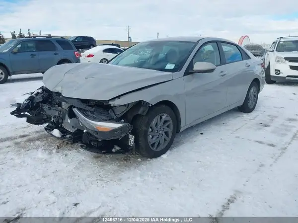 KMHLM4DG4SU079809 2025 HYUNDAI ELANTRA - Image 2