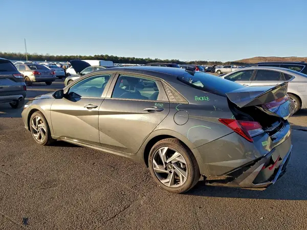 KMHLM4DG4SU094696 2025 HYUNDAI ELANTRA - Image 2