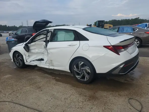KMHLM4DG4SU862337 2025 HYUNDAI ELANTRA - Image 2